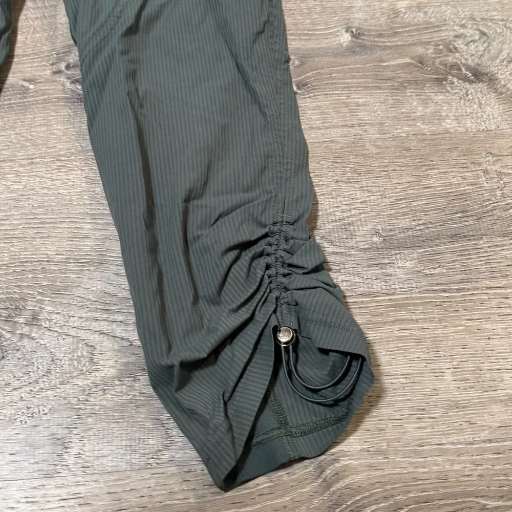 Lululemon Dance Studio Mid-Rise Jogger cropped Length Size 4 - Picture 3 of 8